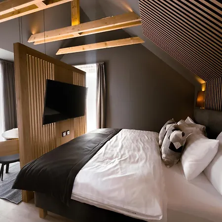 Twin Premium Aparthotel