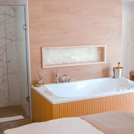 Twin Premium Aparthotel Tihany