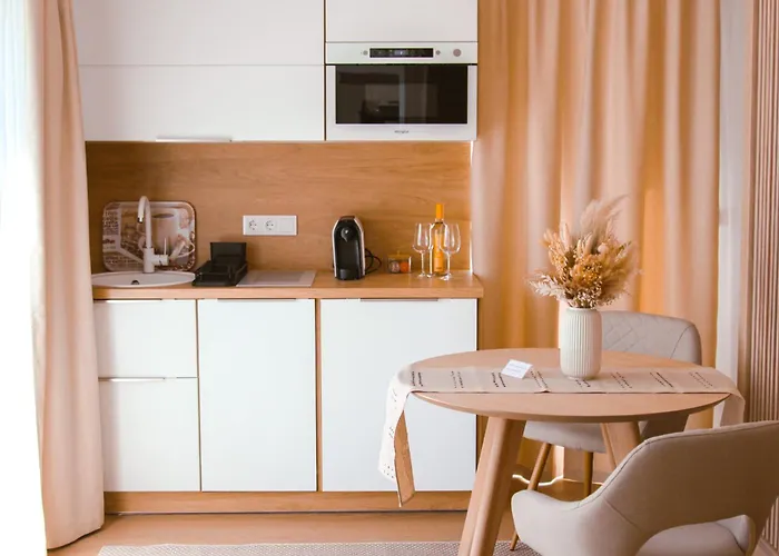 Twin Premium Apartmanhotel 4*