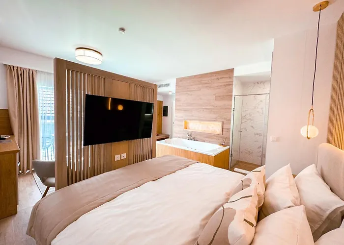 Twin Premium 4* Tihany